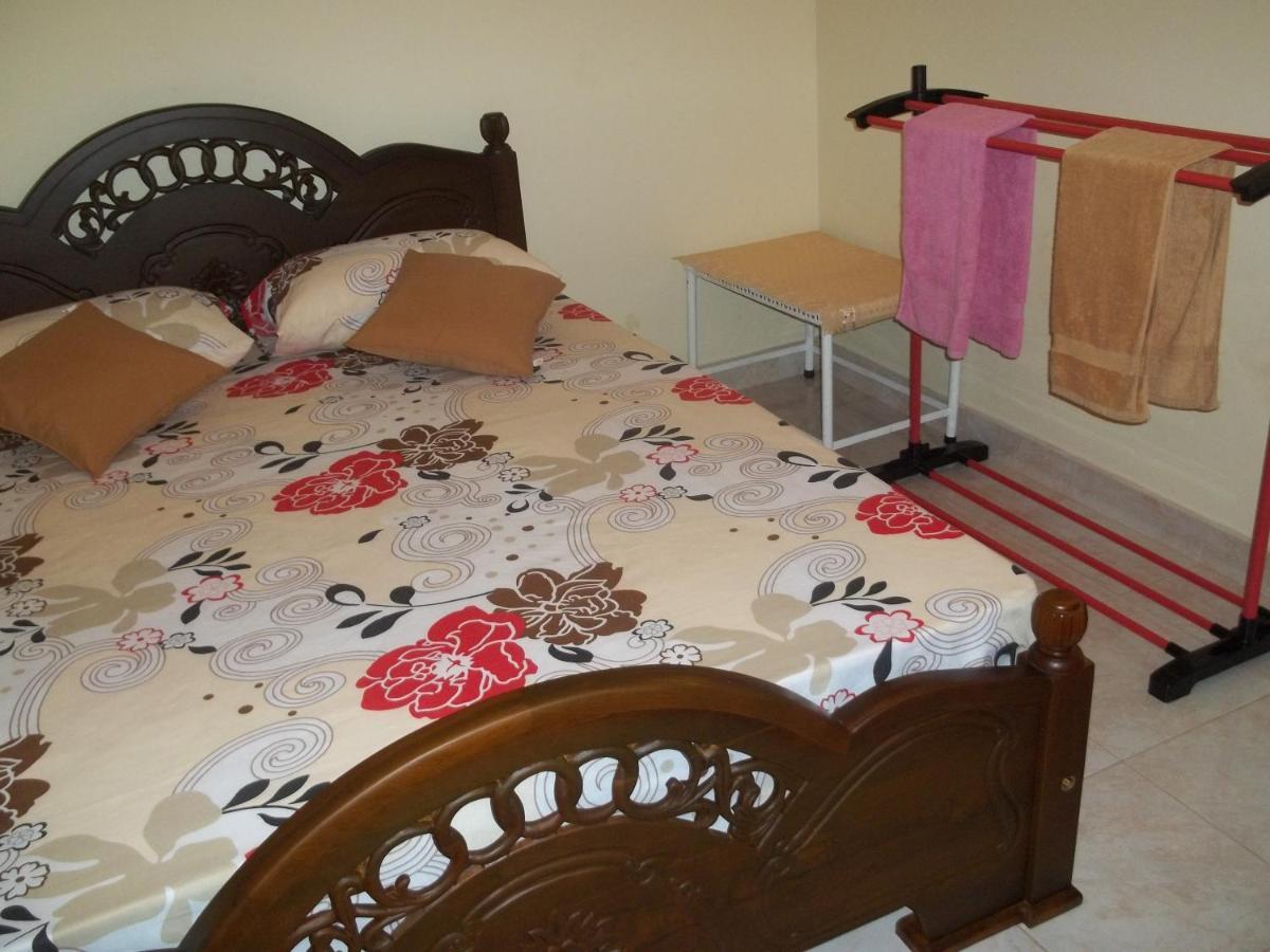 Anura Home Stay 칼루타라 외부 사진