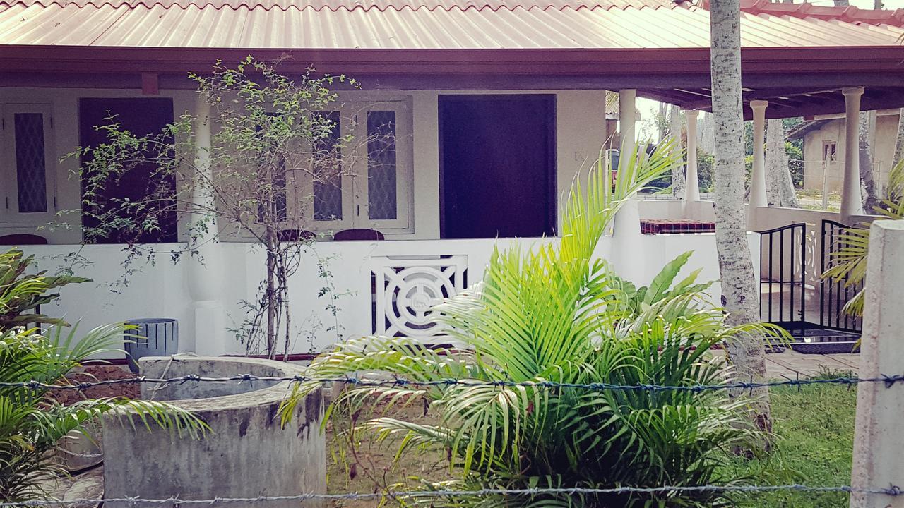 Anura Home Stay 칼루타라 외부 사진
