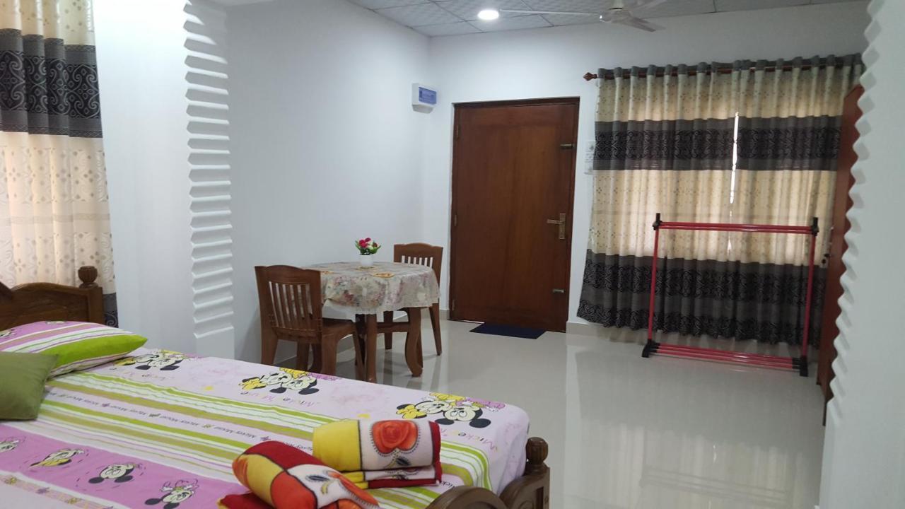 Anura Home Stay 칼루타라 외부 사진